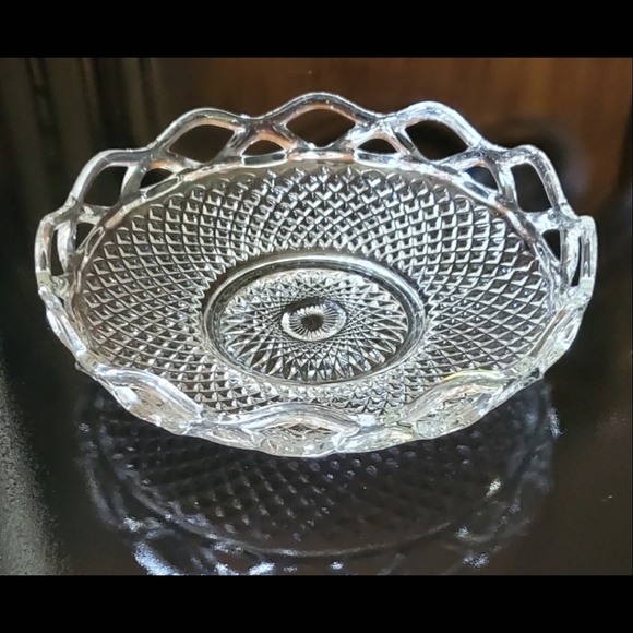 1950s Lace Edge Clear 8" Shallow Bowl by Imperial Glass - Picture 1 of 8